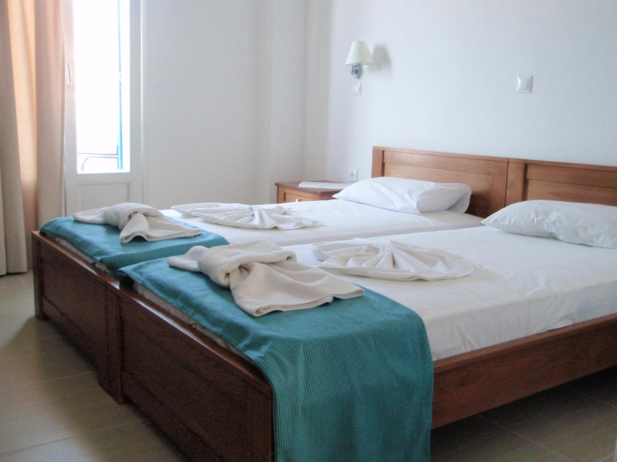 Mike Hotel Aegiali Zimmer foto